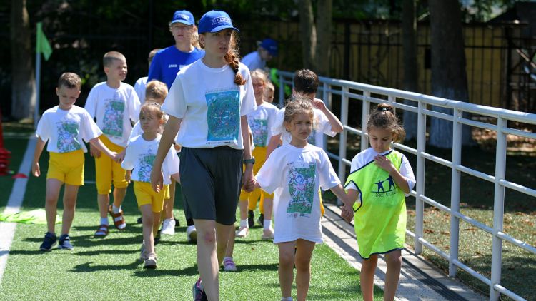 Ședința online cu asistenții antrenorilor din cadrul proiectului Open Fun Football Schools
