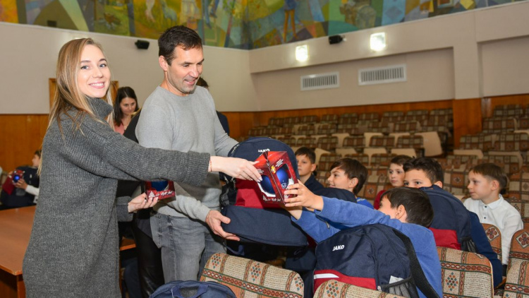 Concurs: ”Dumnezeu m-a binecuvântat! Am fost înmatriculat în clasa cu profil sportiv!”